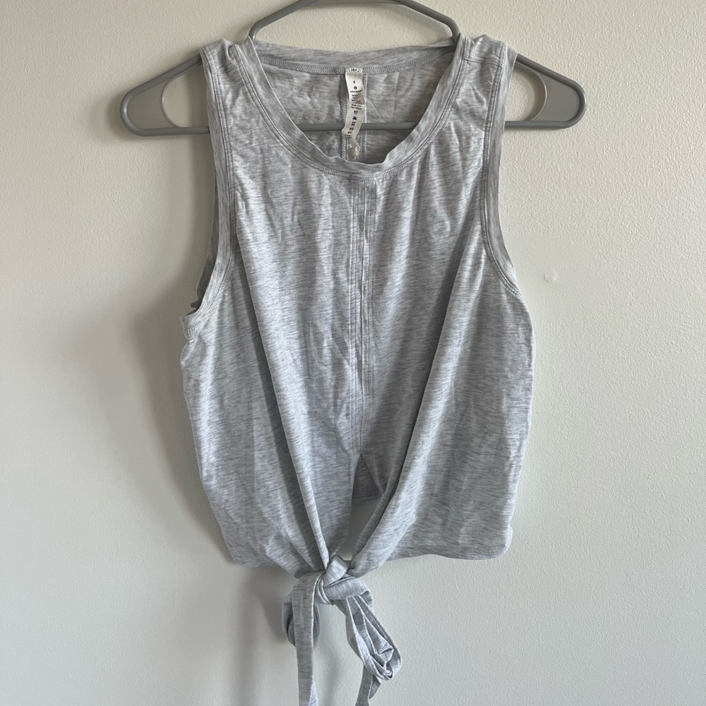 Tank top with tie bow fabric. Light grey. Super soft material. Lightweight